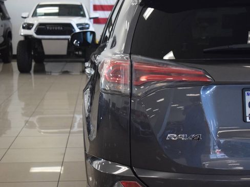 Used 2018 Toyota RAV4 Limited w/ Advanced Technology Package AWD/4WD image 70