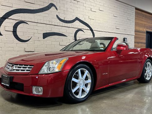 Used 2005 Cadillac XLR image 15