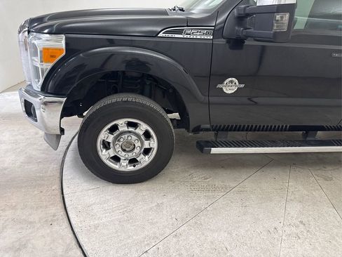 Used 2013 Ford F250 Lariat w/ Lariat Ultimate Pkg AWD/4WD image 18
