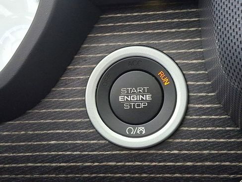 Used 2019 RAM 1500 Limited w/ Advanced Safety Group image 24