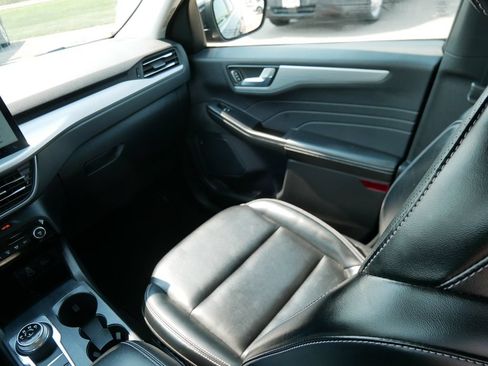 Used 2024 Ford Escape Platinum AWD/4WD image 16
