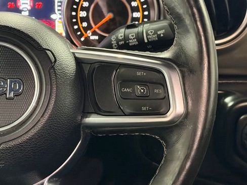 Used 2021 Jeep Wrangler Unlimited Sahara AWD/4WD image 15
