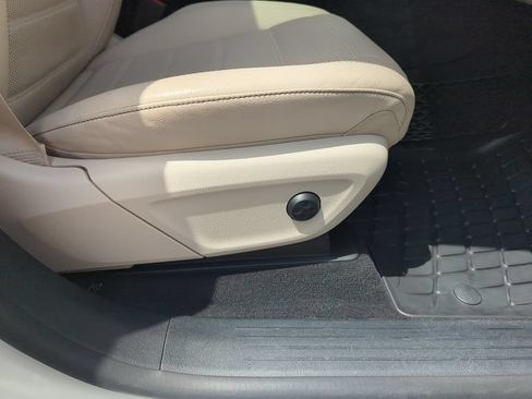 Used 2021 Mercedes-Benz GLS 450 4MATIC image 41