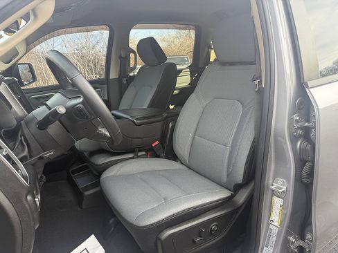 Certified 2019 RAM 1500 Big Horn image 11