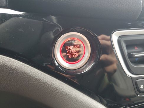 Certified 2017 Honda Ridgeline RTL-E image 10