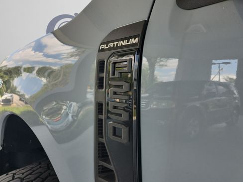 Used 2026 Ford F250 Platinum AWD/4WD image 22