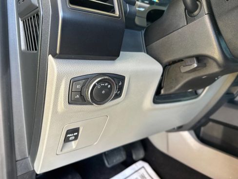Used 2018 Ford F150 XL w/ Equipment Group 101A Mid AWD/4WD image 13