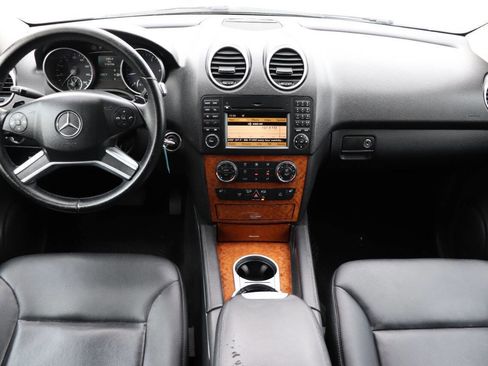 Used 2009 Mercedes-Benz ML 320 BlueTEC 4MATIC image 19