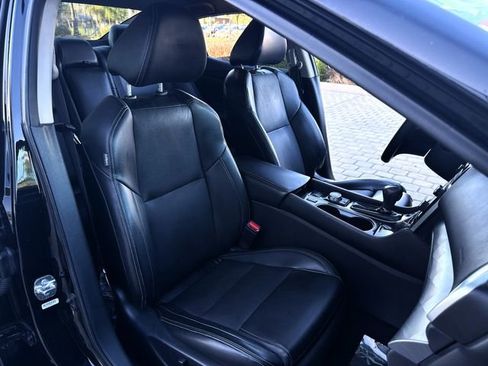 Used 2018 Nissan Maxima 3.5 SV FWD image 14