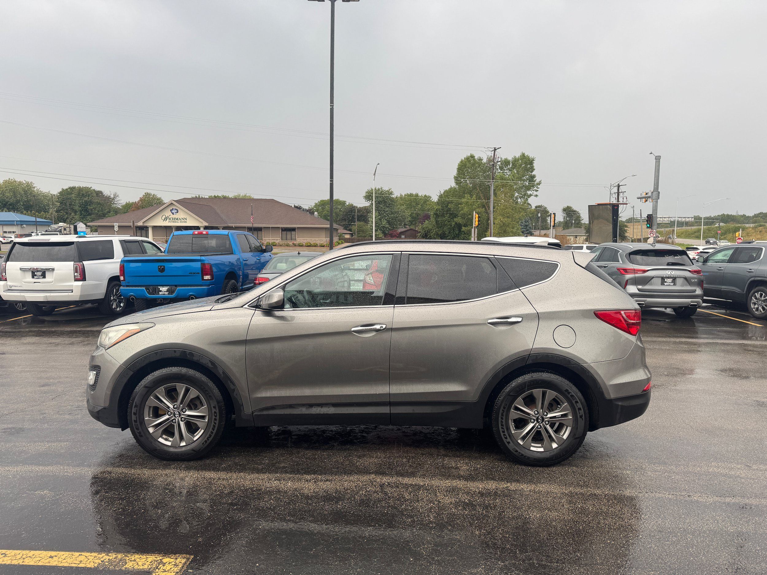 Used 2016 Hyundai Santa Fe Sport w/ Option Group 02 FWD image 3