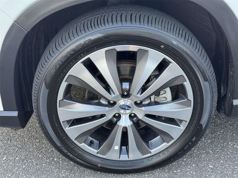 Used 2022 Subaru Ascent Touring image 9