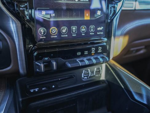 Used 2019 RAM 3500 Limited image 21