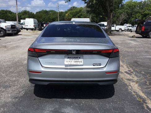 Used 2023 Honda Accord EX image 5