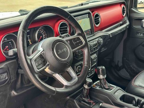 Used 2019 Jeep Wrangler Unlimited Rubicon AWD/4WD image 12