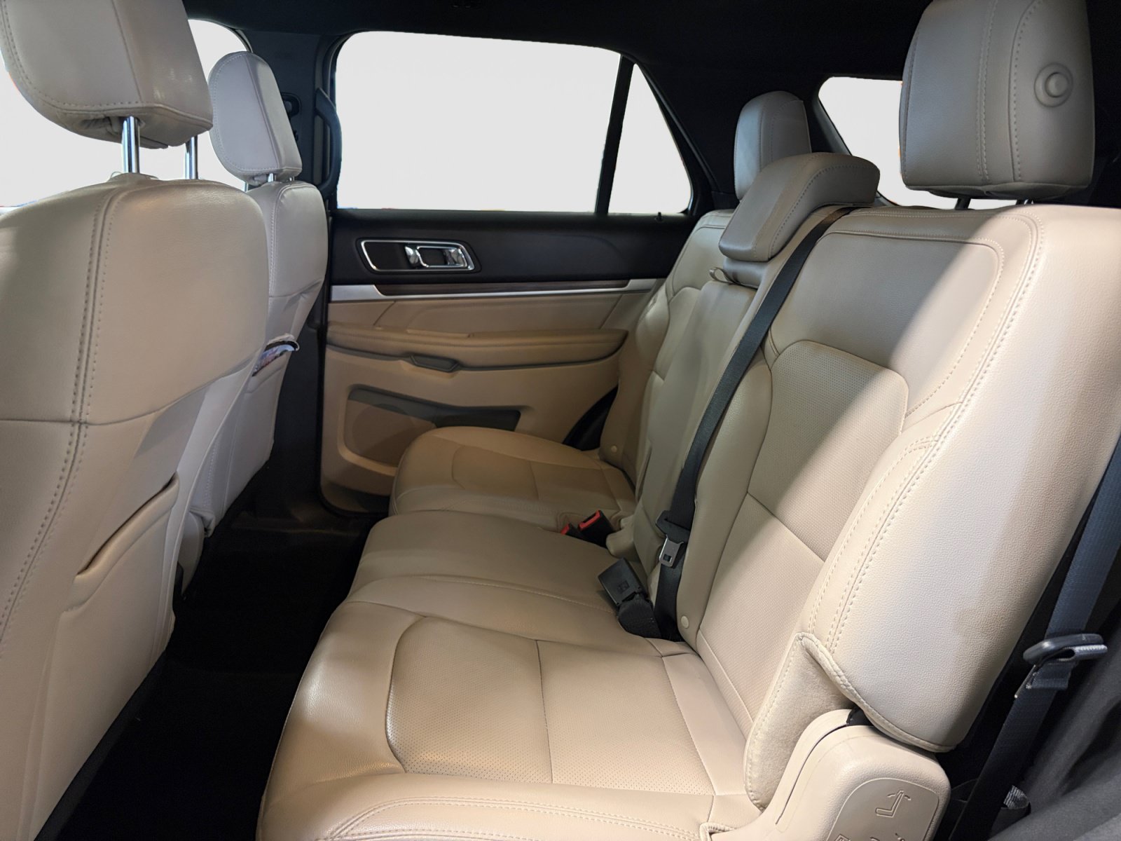 Used 2018 Ford Explorer Limited FWD image 22