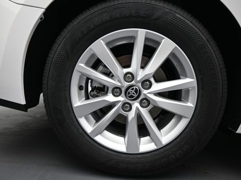 Certified 2025 Toyota Camry LE w/ Convenience Package image 16