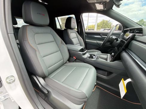 New 2026 GMC Terrain AT4 AWD/4WD image 12