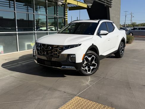 Used 2024 Hyundai Santa Cruz Limited AWD/4WD image 2