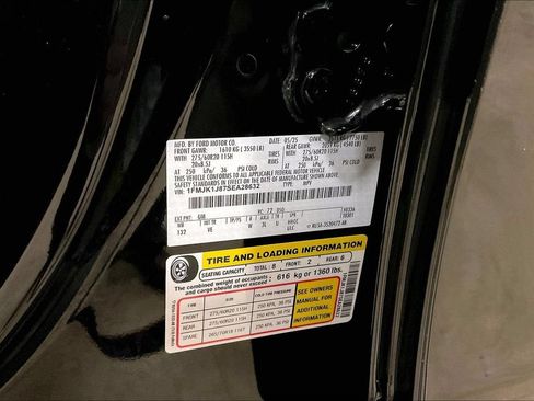 Certified 2025 Ford Expedition Max Active AWD/4WD image 33
