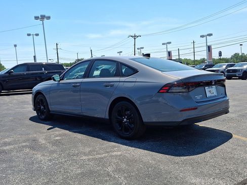 Used 2025 Honda Accord SE image 4