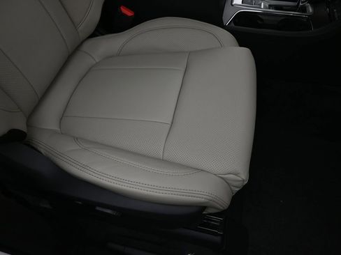 New 2025 Subaru Ascent Limited image 12