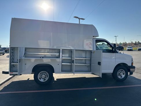 New 2025 Chevrolet Express 3500 w/ Power Convenience Package RWD image 31