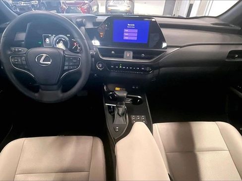 Used 2023 Lexus UX 250h AWD w/ Premium Package image 7