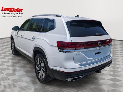 Used 2024 Volkswagen Atlas SEL AWD/4WD image 3