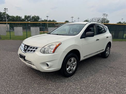 Used 2015 Nissan Rogue Select S FWD image 3