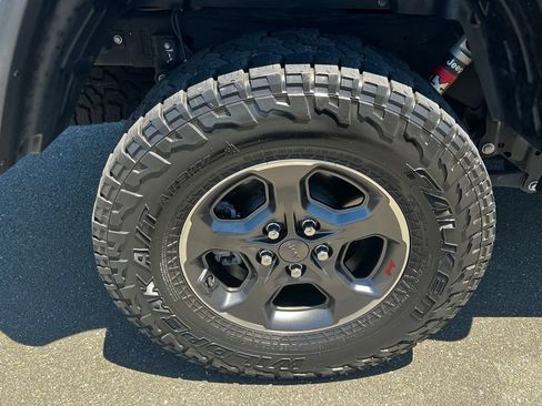 Used 2020 Jeep Gladiator Rubicon AWD/4WD image 10