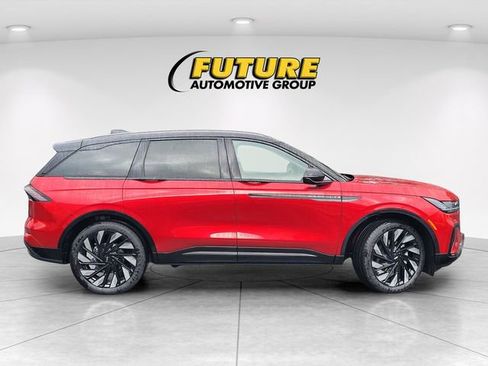 New 2026 Lincoln Nautilus Reserve w/ Jet Appearance Package image 8