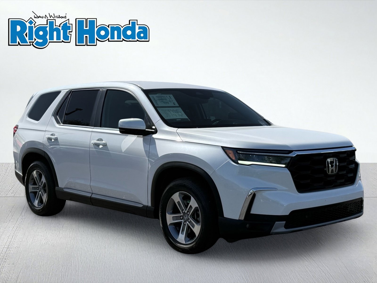 Used 2025 Honda Pilot EX-L image 10