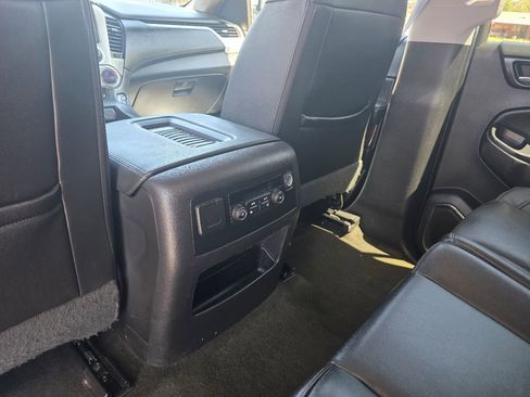 Used 2017 GMC Yukon SLT RWD image 17