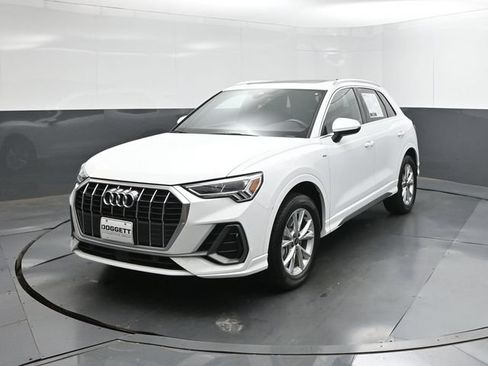 Used 2025 Audi Q3 2.0T Premium AWD/4WD image 34