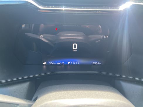 Used 2023 Chevrolet Colorado LT w/ LT Convenience Package II AWD/4WD image 13