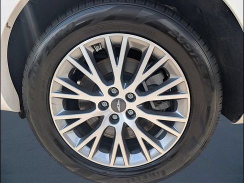 Used 2024 Genesis GV80 2.5T AWD/4WD image 21
