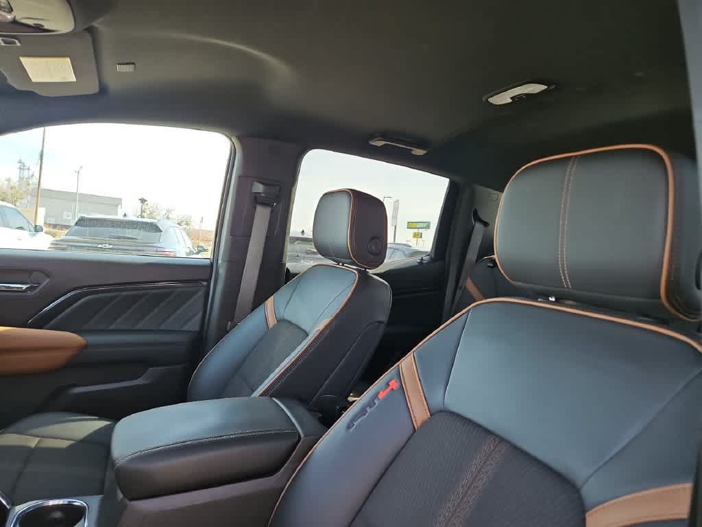 Used 2024 GMC Canyon AT4 AWD/4WD image 15
