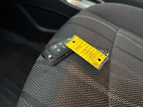 Used 2013 Chevrolet Sonic LT image 28