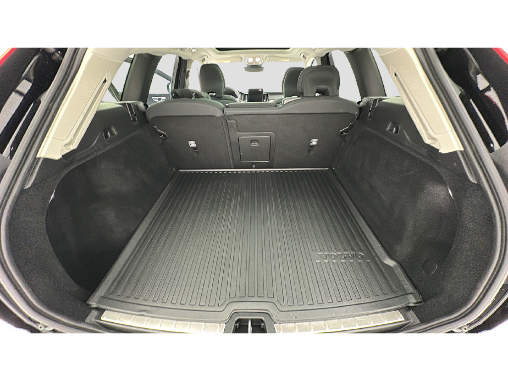 Used 2026 Volvo XC60 B5 Plus AWD/4WD image 22