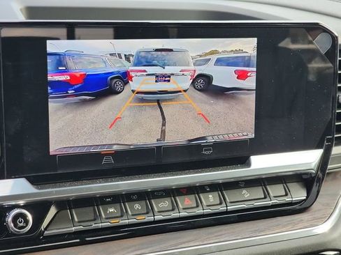 Used 2023 GMC Sierra 1500 SLT w/ SLT Convenience Package image 18