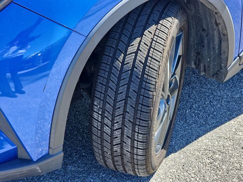 Used 2021 Toyota C-HR Limited image 33