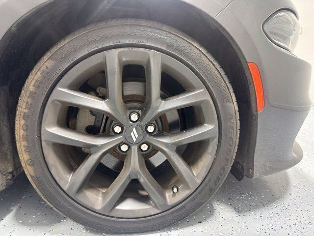 Used 2022 Dodge Charger GT w/ Blacktop Package RWD image 4