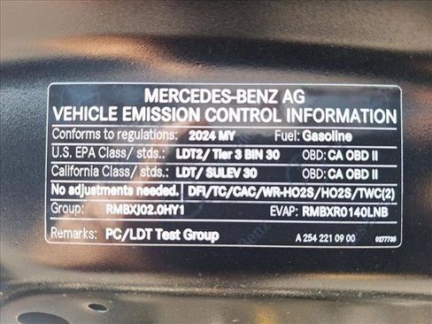 Used 2024 Mercedes-Benz GLC 300 4MATIC image 21