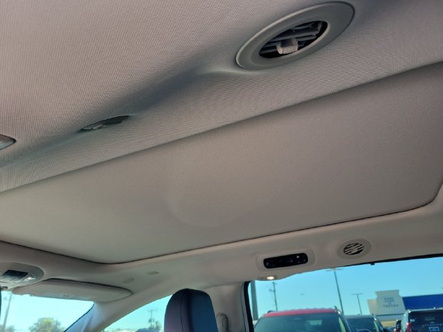 Used 2024 Chrysler Pacifica Limited w/ Uconnect Theater Family Group FWD image 25