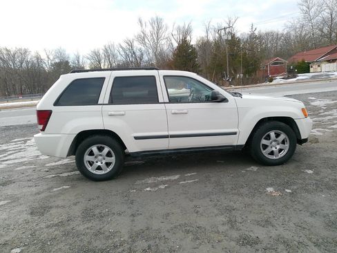 Used 2009 Jeep Grand Cherokee Laredo w/ Popular Equipment Group image 5