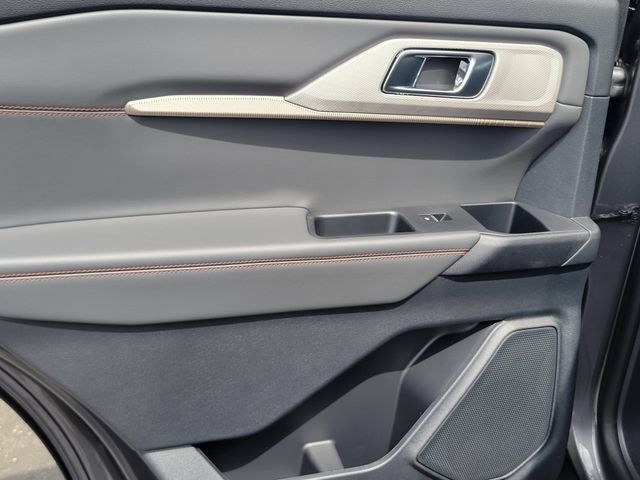 New 2026 Ford Explorer Active w/ Active Comfort Package RWD image 12
