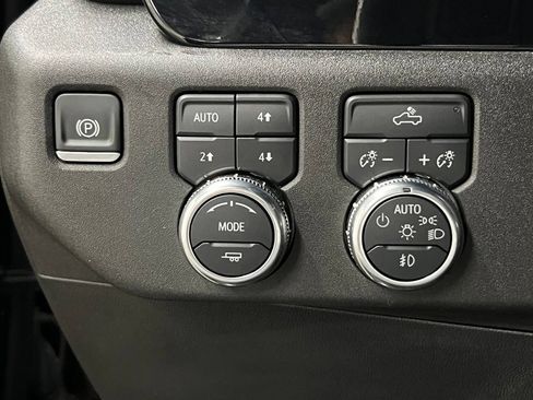 Certified 2024 GMC Sierra 1500 Elevation AWD/4WD image 18