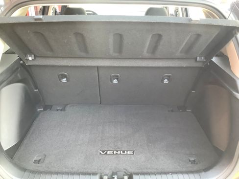 Used 2023 Hyundai Venue SEL w/ Cargo Package FWD image 13