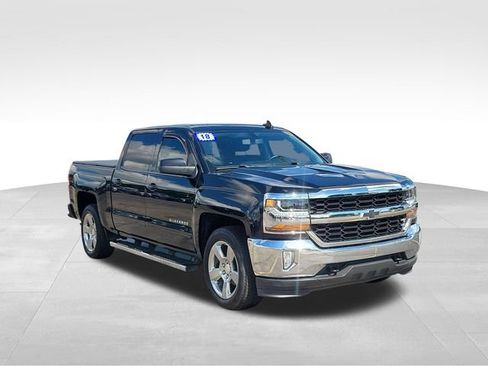 Used 2018 Chevrolet Silverado 1500 LT w/ All Star Edition AWD/4WD image 2