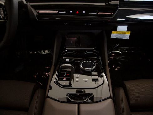 Certified 2025 BMW 530i xDrive w/ Premium Package image 13